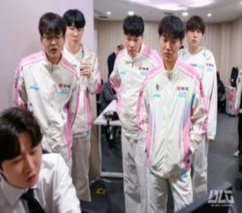 回顾,港人热议体,育风云,世界杯直播,世界杯足球直播,足球赛事直播平台,世界杯比赛资讯,足球赛事信息